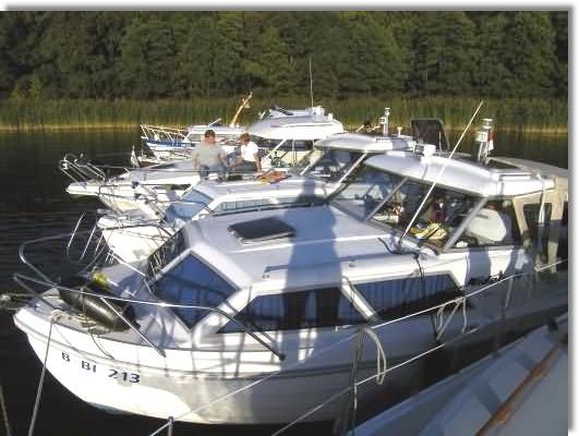Boote im Paket