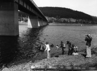  bitte klicken,  1975 - Vor Ort bei der DLRG Station 
